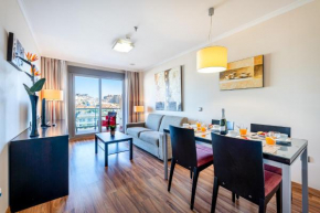 797 HOLIDAY RENTALS - ARCOSUR1- Moderno apartamento con terraza y vistas